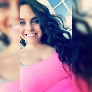 Meet your Posher, Becca